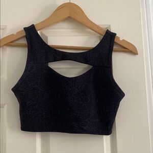 lululemon Everlux Cut Out Train Bra Medium Support, B/C Cup Size 8 Crunch Black